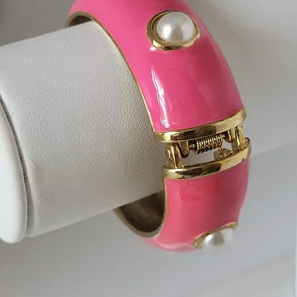Pink Enamel Faux Pearl Gold Tone Bangle Clamp Bracelet 7" - Picture 5 of 6